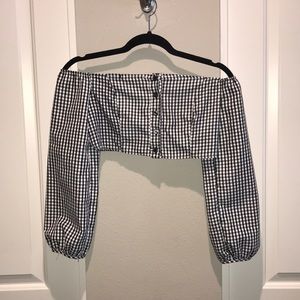 Plaid/Checkered Black & White Long Sleeve Crop Top